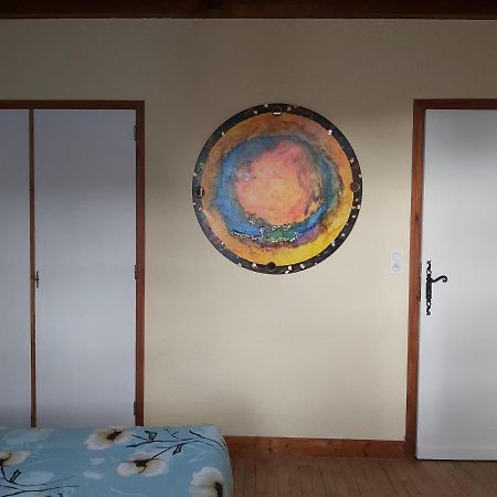 O Miroir... Sans Detour Dis-Moi Tout De Ce Sejour Francescas Bagian luar foto